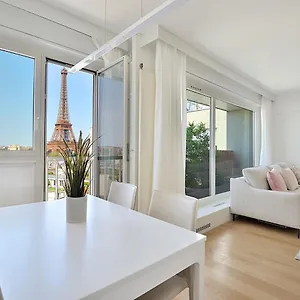 Magical Modern Eiffel Tower, The Million Dollar View Paris